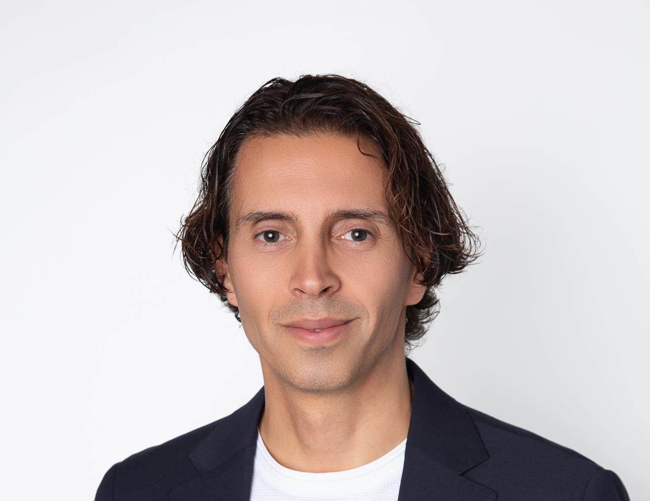 Alex Haitoglou portrait