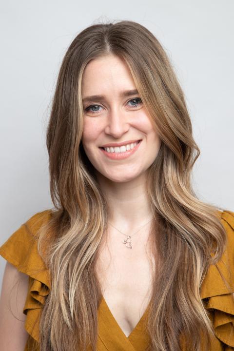 item.storyPage.activeImage.alt || true