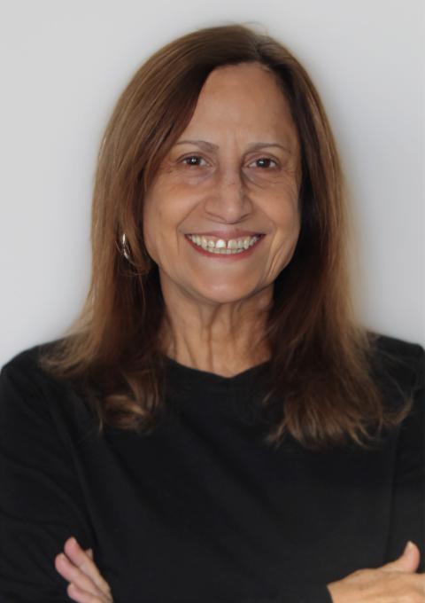 item.storyPage.activeImage.alt || true