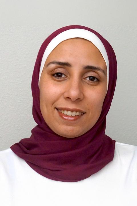 item.storyPage.activeImage.alt || true