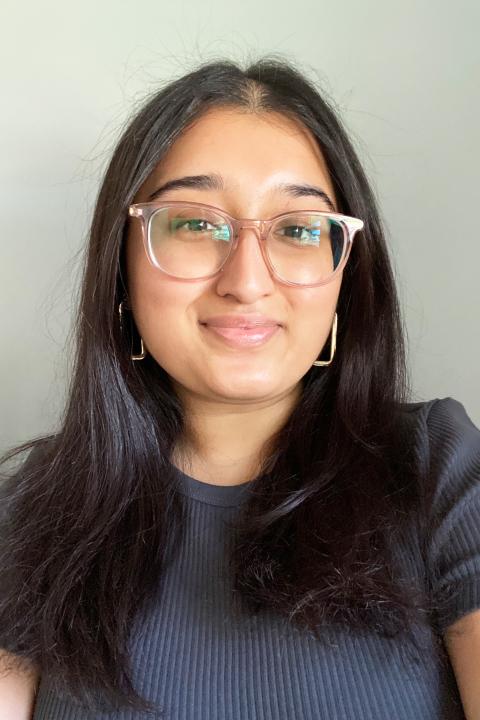 item.storyPage.activeImage.alt || true